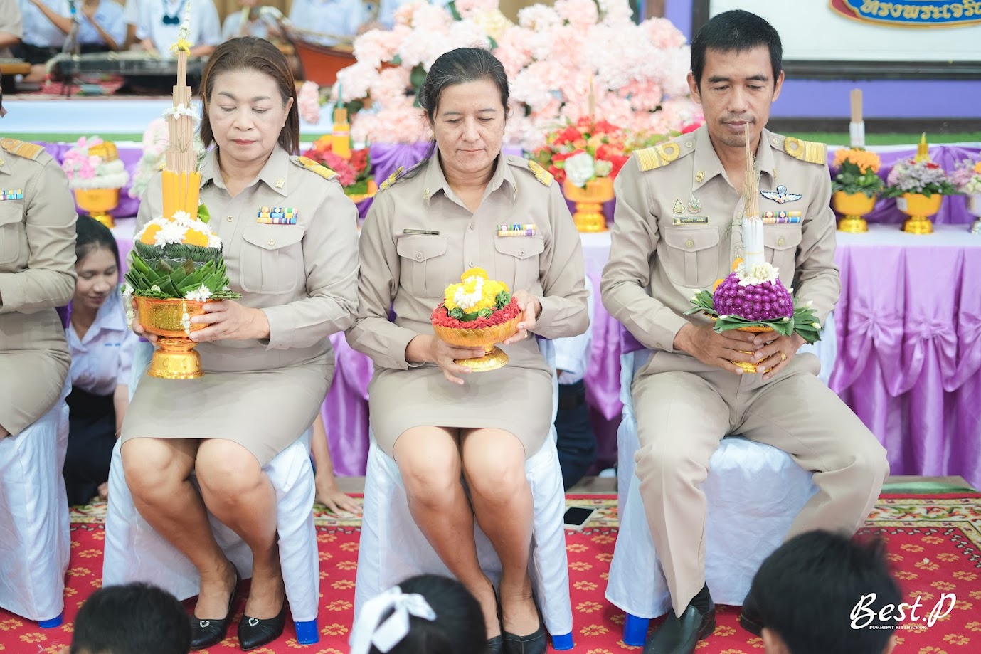 ภาพที่เกี่ยวข้อง