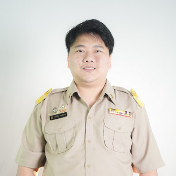 นายกิตติธัช กายสะอาด