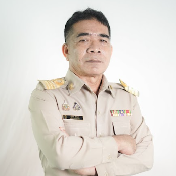 นายสุนทร ส่งแสง